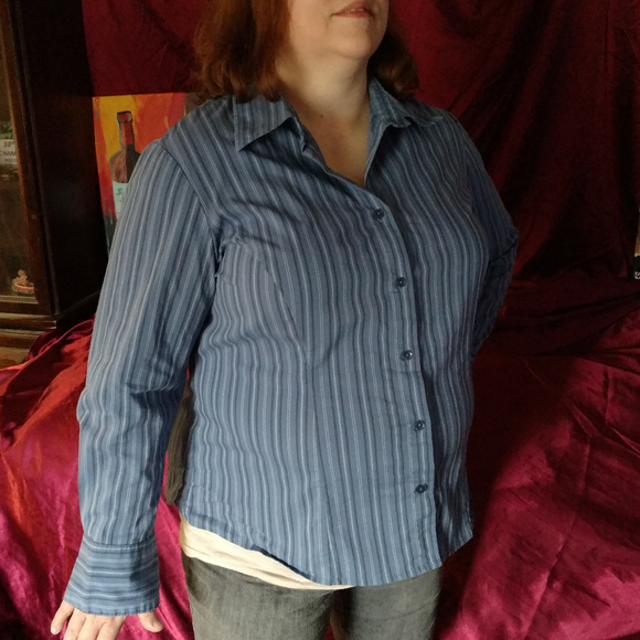 Lane Bryant Blue Pinstripe Button Down 18/20 - Picture 1 of 8